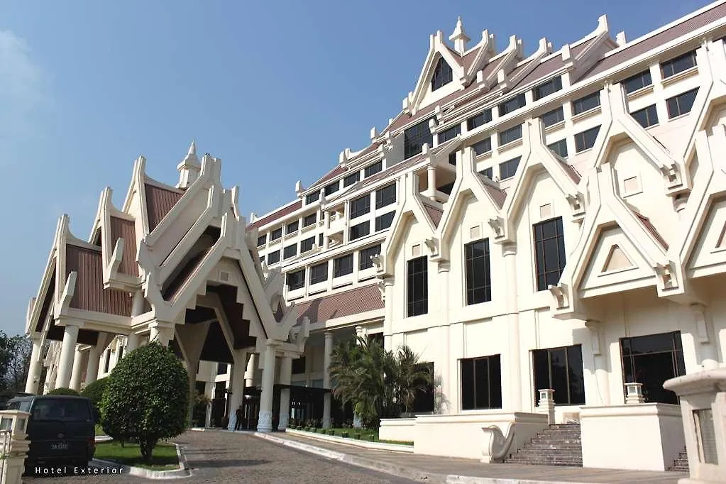 The Rose Garden Hotel location