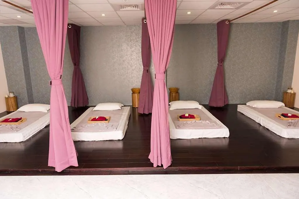The Rose Garden Hotel Yangon Birmania