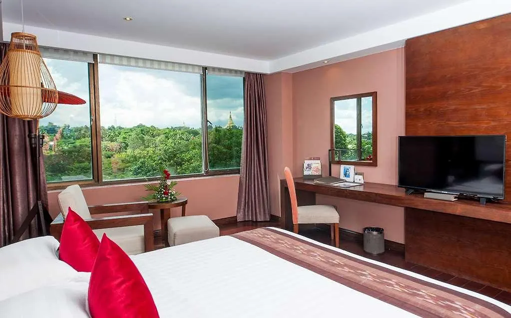 The Rose Garden Hotel Yangon 0*,  Birmania
